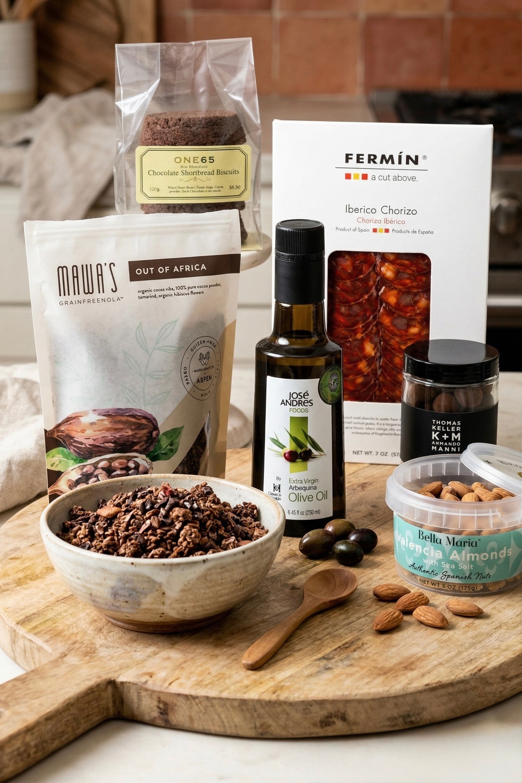 The Epicurian Tour Medium Gift Box